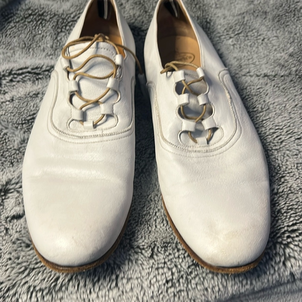 Church`s England White Leather Pumps